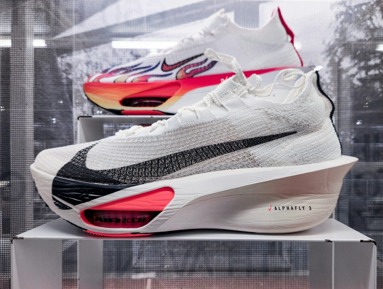 Road Running Shoes with Carbon Plate